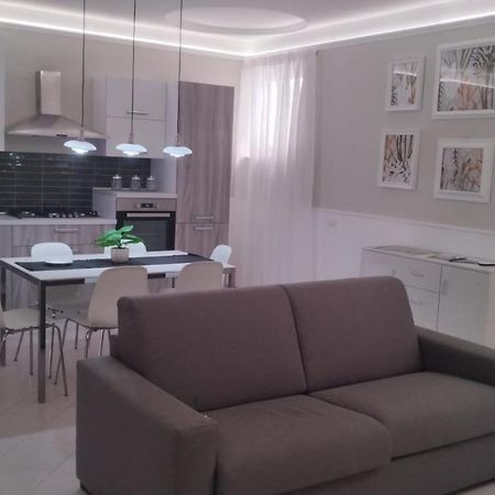 מראטיאה Garden Apartment מראה חיצוני תמונה