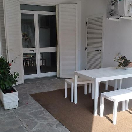 מראטיאה Garden Apartment מראה חיצוני תמונה